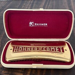 Harmonica: Horner Comet #3427 Double Sided Octave Tuned Gold Anodized Covers